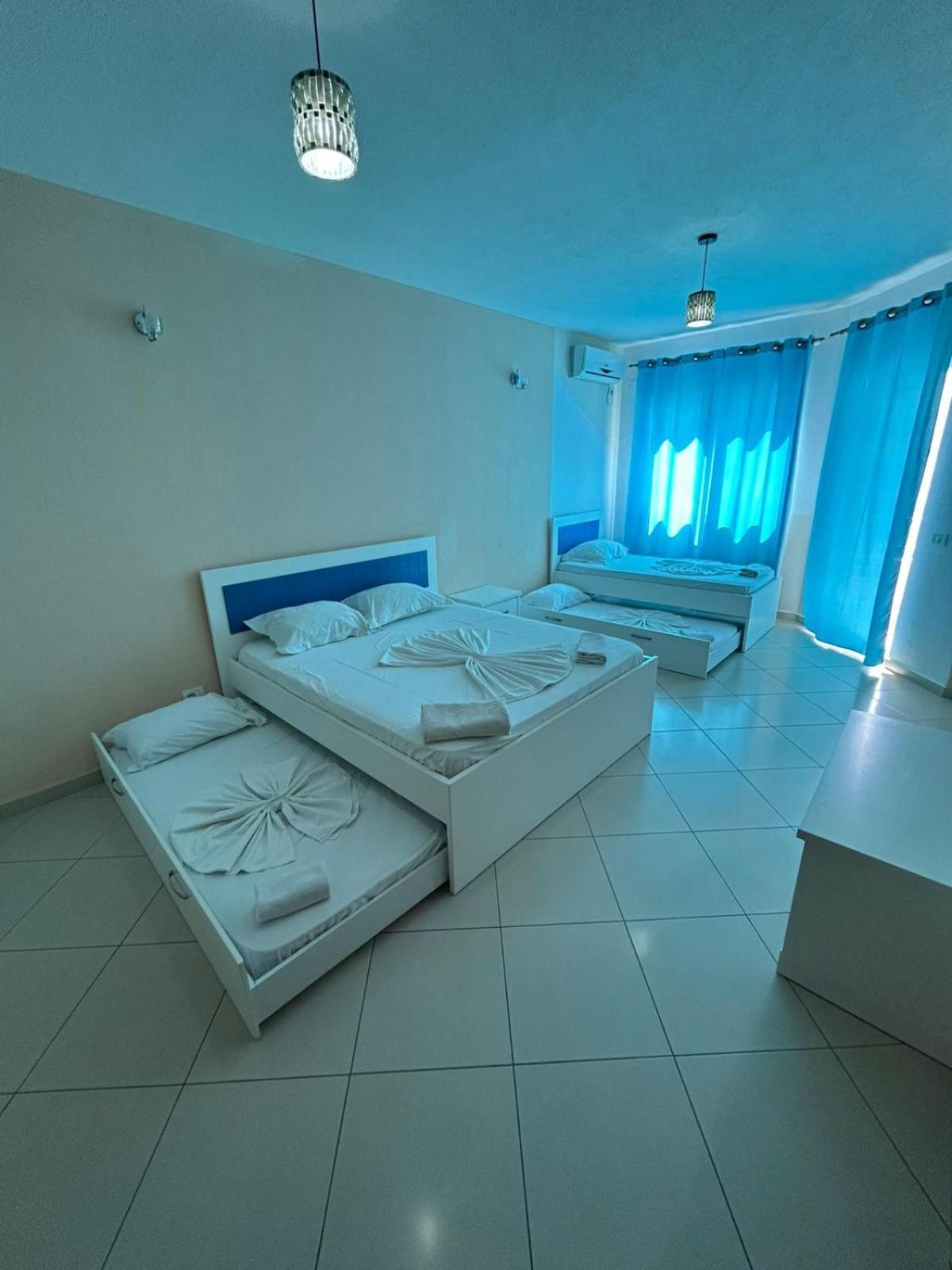 Hotel Comfort Shëngjin 외부 사진