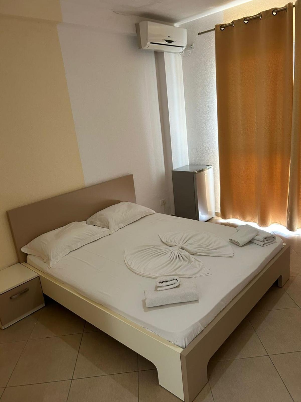 Hotel Comfort Shëngjin 외부 사진